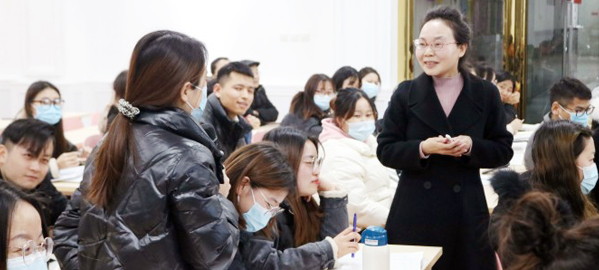 汉阴 专家指导+名师授课+培优补弱+日清月结的教学模式